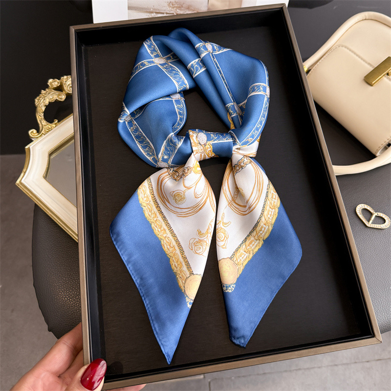 ผ้าพันคอไหมพิมพ์ลายโซ่สีน้ำเงิ - Scarf Silk Square บทวิจารณ์และราคา